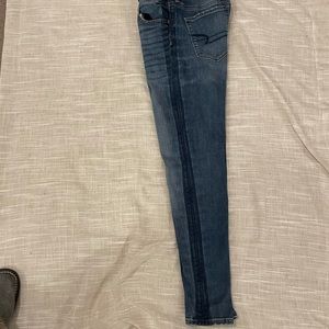 American Eagle Jegging with stripe down the sides